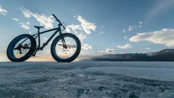 studded fat bike tires